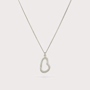 Homewares: Small Abstract Necklace Silver