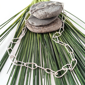 Homewares: Organic Shaped Link Necklace Silver