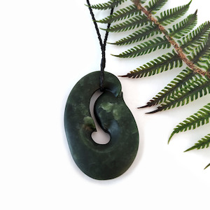 Large Pounamu Pendant Simple Fish Hook