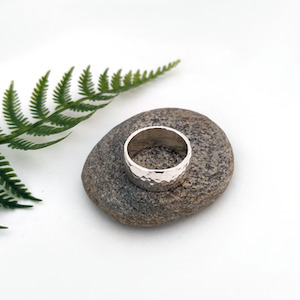 Homewares: Hammered Band Silver 9.5mm