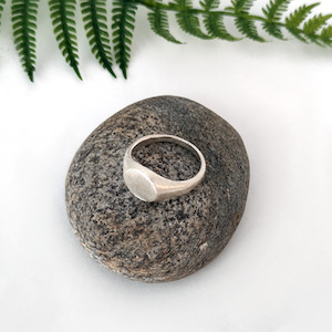 Homewares: Round Signet Ring Silver Matt Finish