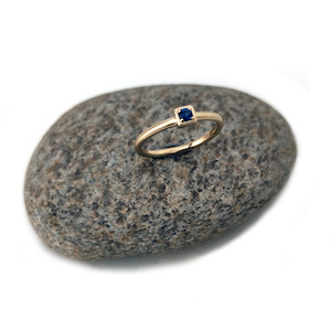 9ct Matt Yellow Gold Ring Blue Sapphire