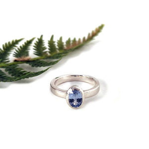 Homewares: 9ct Palladium White Gold Ring Oval Sapphire