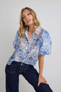 Vogue Tops: IVY + JACK HARMONY BLUE FLORAL BUBBLE SLEEVE SHIRT