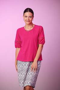 NEWPORT TRISTAN TEE - FUCHSIA