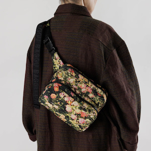 Non-store-based: BAGGU | BUM BAG