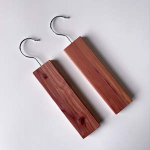 RED CEDAR BLOCKS | WITH HOOKS