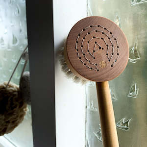 IRIS HANTVERK | BIRCH BATH BRUSH | PUCK