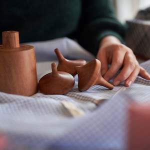 HANDCRAFTED SPINNING TOPS