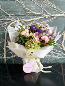 Sweet Blossom Bouquet With A Free Cookie