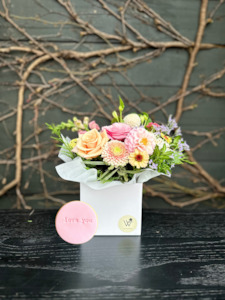 Love You Mini Posies With Cookie