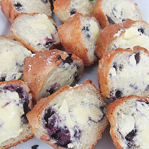 Cafe: Blueberry Muffins