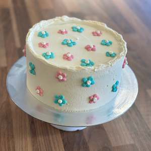 Mini Daisy Cabinet Cake - Gender Reveal