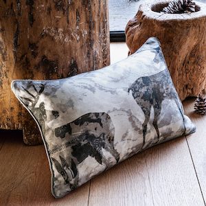 Elaphe Cushion