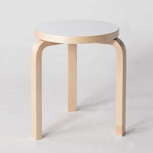 60 Stool - White