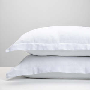 Household textile: White Linen Pillowcases