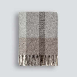 Household textile: Brunswick Throw - Fawn