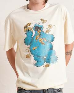 80s T Shirts: Cookie Monster Om Nom Nom T-Shirt