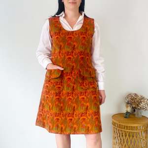 Second hand clothing: Vintage Patterned Pinafore (XL)