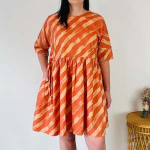 Second hand clothing: Diagonal Stripe Dress (XL)