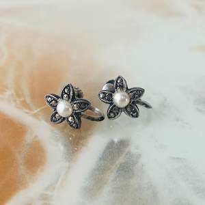 Vintage Sterling Silver Flower Earrings