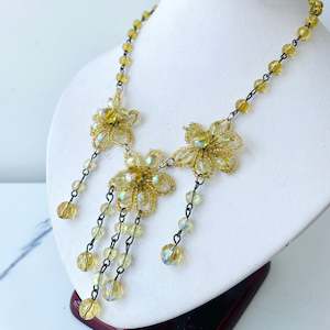 Vintage Beaded Flower Necklace