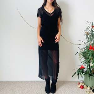 Second hand clothing: 90s Sheer Midi Dress (S)