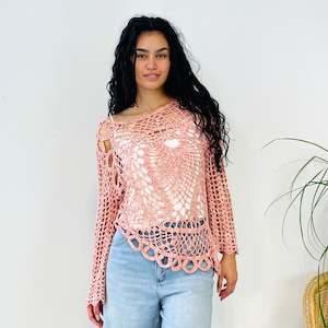 Second hand clothing: Crochet Asymmetrical Knit (M)