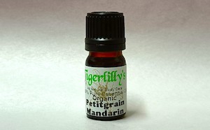 Petitgrain Mandarin Essential Oil – Organic