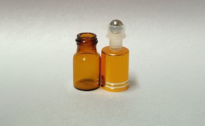 2ml Amber Roll On Glass Bottle Gold Lid