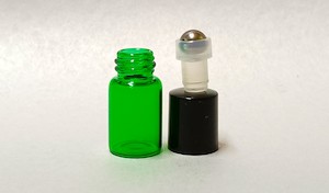 2ml Green Roll On Glass Bottle