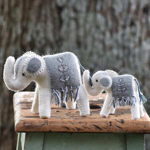 Mum and Bub Elephants - Grey