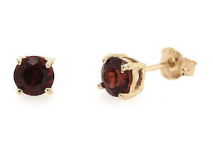 9Ct Yellow Gold 5Mm Round Garnet Stud Earrings