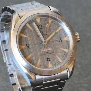 Omega, Railmaster, Silver dial, 40mm, Automatic Master Chronometer,