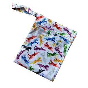 Horses (inbetweener wet bag)