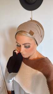 Womenswear: Khaki slouch unisex beanie