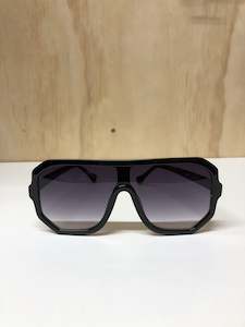 Womenswear: Tinkup Sunnies Geo square shape big frame