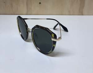 Womenswear: Tinkup Sunnies Geo tort frames with gold detail