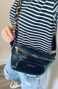 Crossbody belt pouch bag