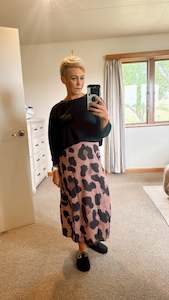 Womenswear: Leopard print midi skirt