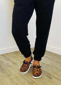 Leopard print casual shoes