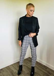 Womenswear: Plaid elastic waist pants