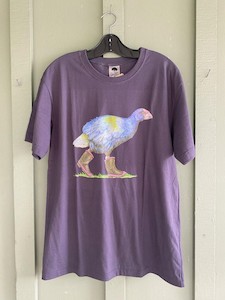 T-Shirt: takahē in gumboots, jakata, mens