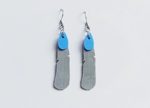 Earrings- kōkako Feather