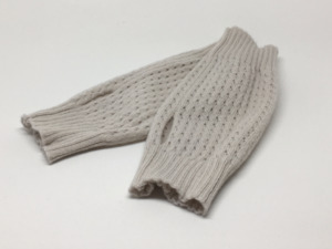 Clothing: Fingerless Gloves in a Lace Stitch