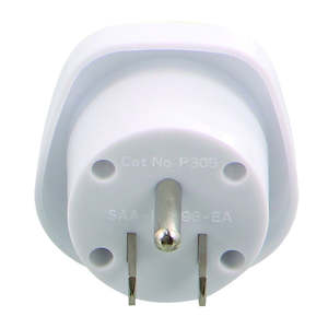 TRAVEL ADAPTOR - AMERICA GROUNDED