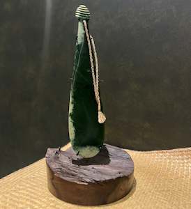 Mere Pounamu