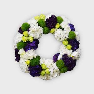 Tomuri Wreaths: Modern Wreath