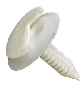 GTi Trim Clip White  24mm x 30mm, 6mm Hole