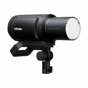 Photographic equipment hiring: Profoto Pro B3 single light kit